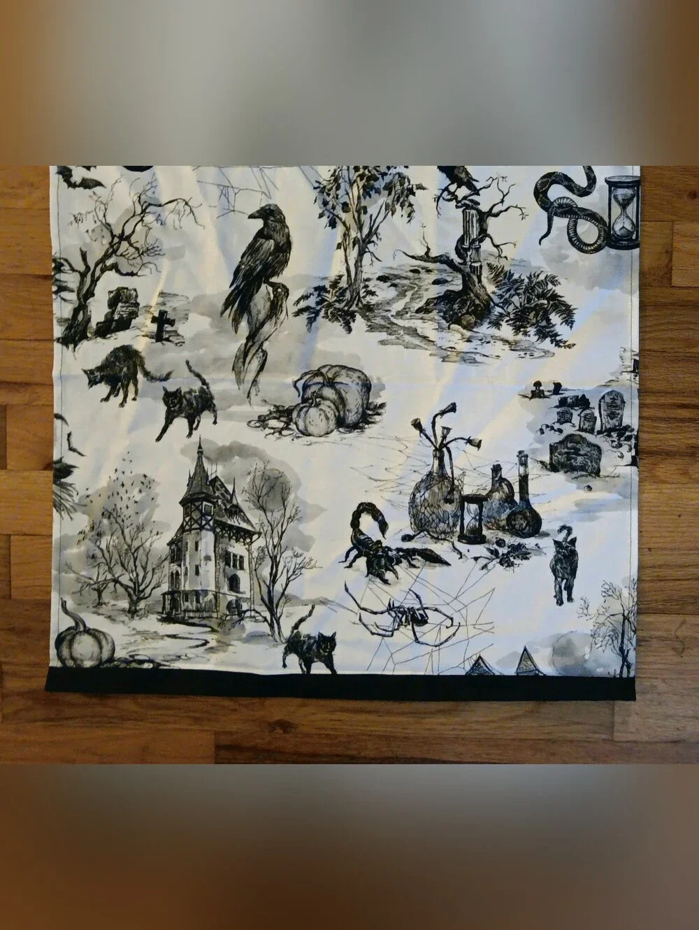 New Williams-Sonoma Spooky Soiree Kitchen Tea Towels Set/2 Halloween witch snake